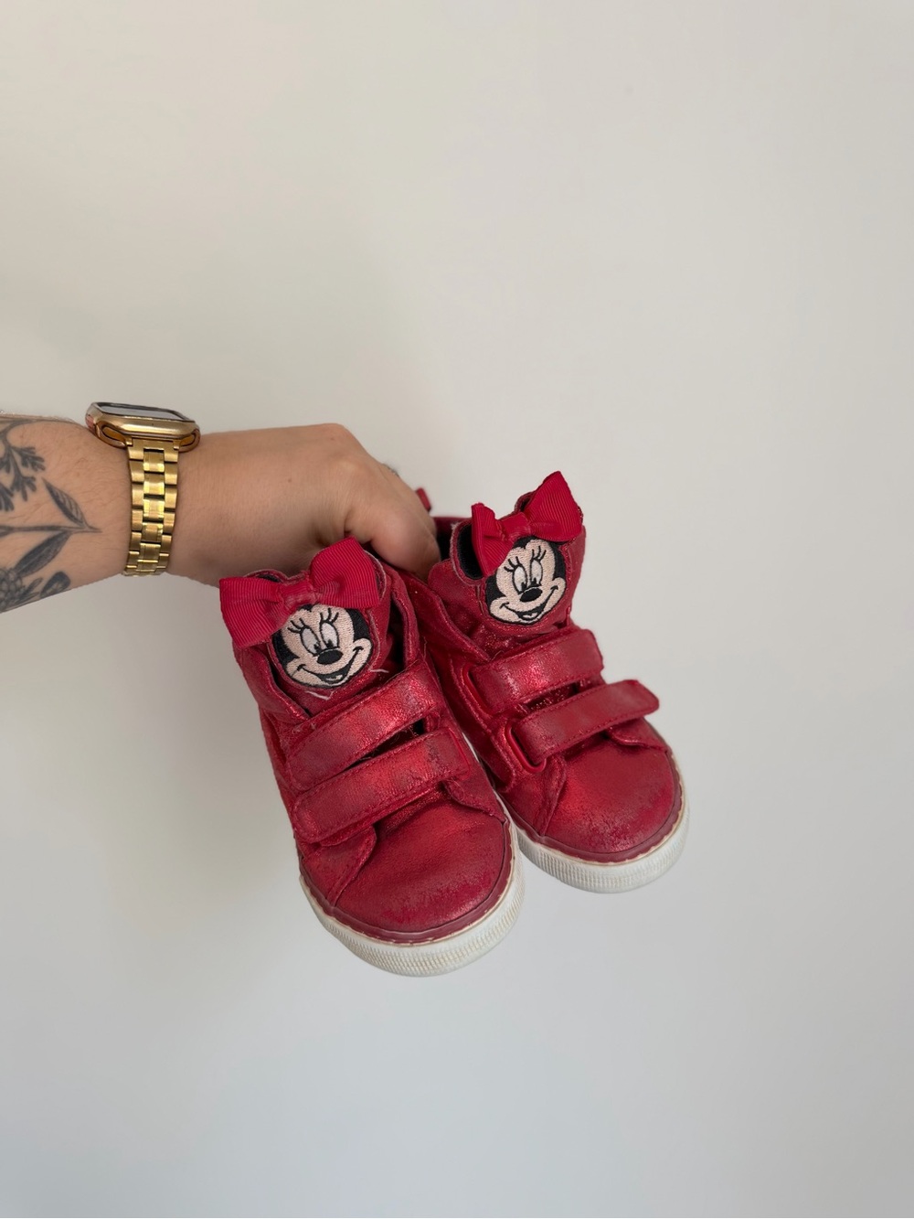 BabyGap x Disney Metallic Red Minnie Mouse High-Top Sneakers (Size 9)